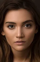 Даниэла Нивз