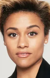 Ариана Дебоуз