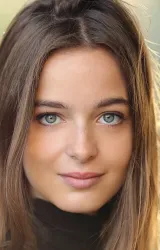 Селин Бакенс